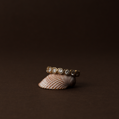 Anillo Brillante de Cuentas