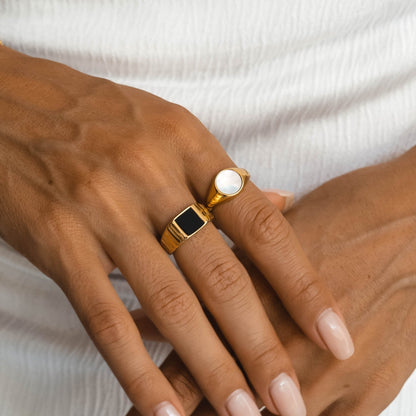 Anillo de ónix "Kaya"