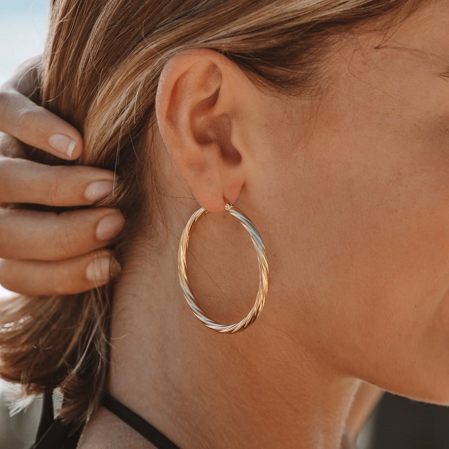 Aretes atrevidos trenzados