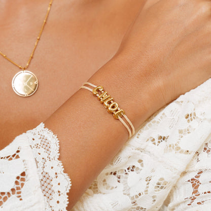 Pulsera con nombre de burbuja