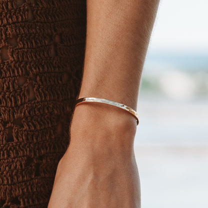 Brazalete martillado