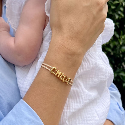 Pulsera con nombre de burbuja