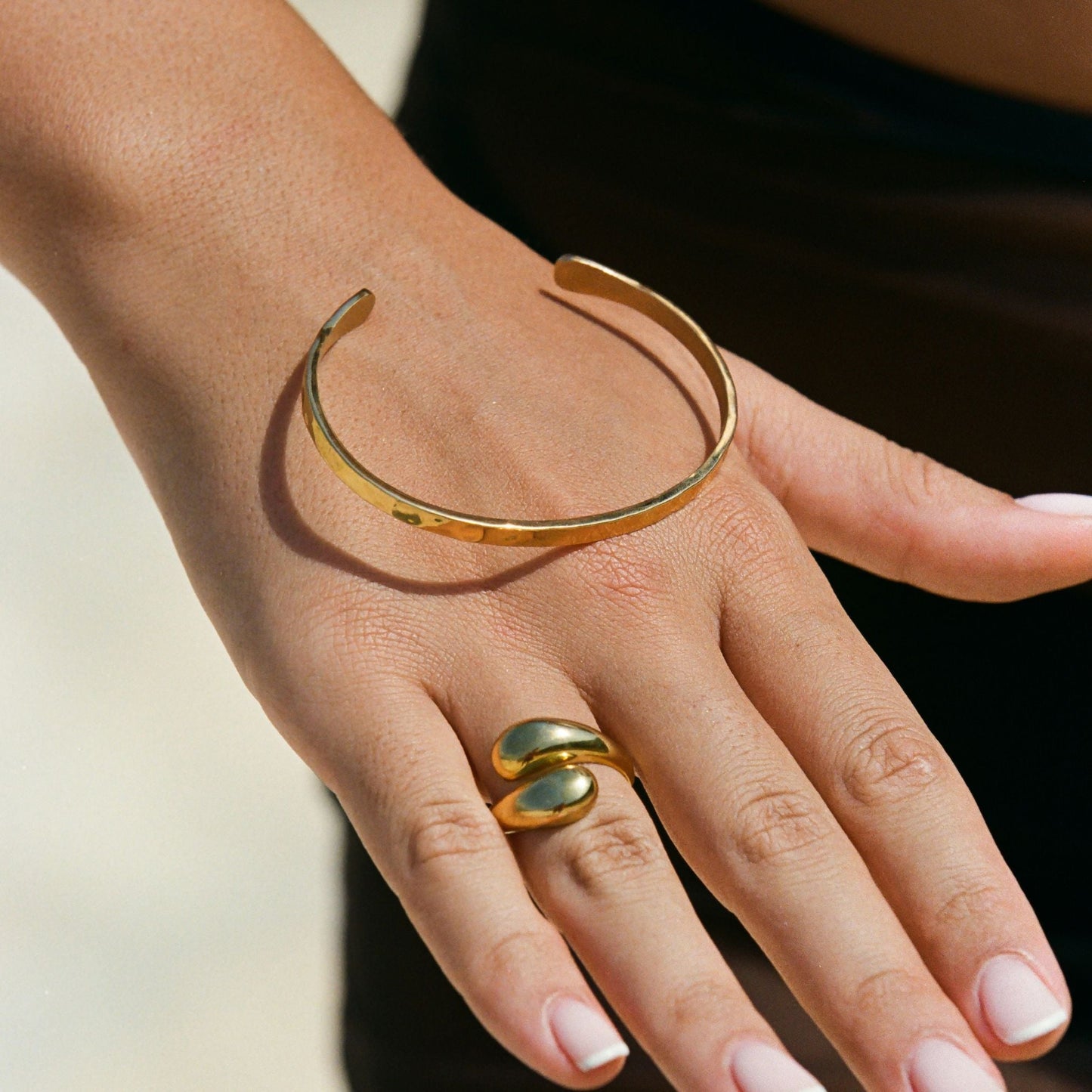 Brazalete martillado