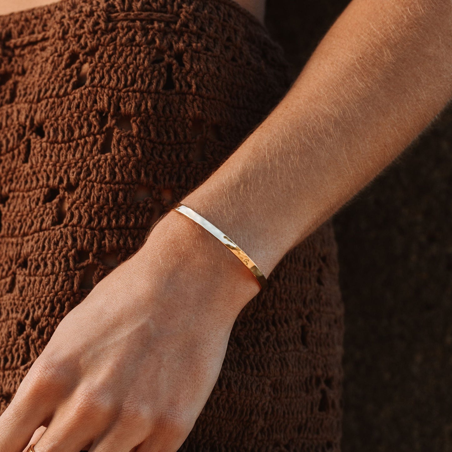 Brazalete martillado
