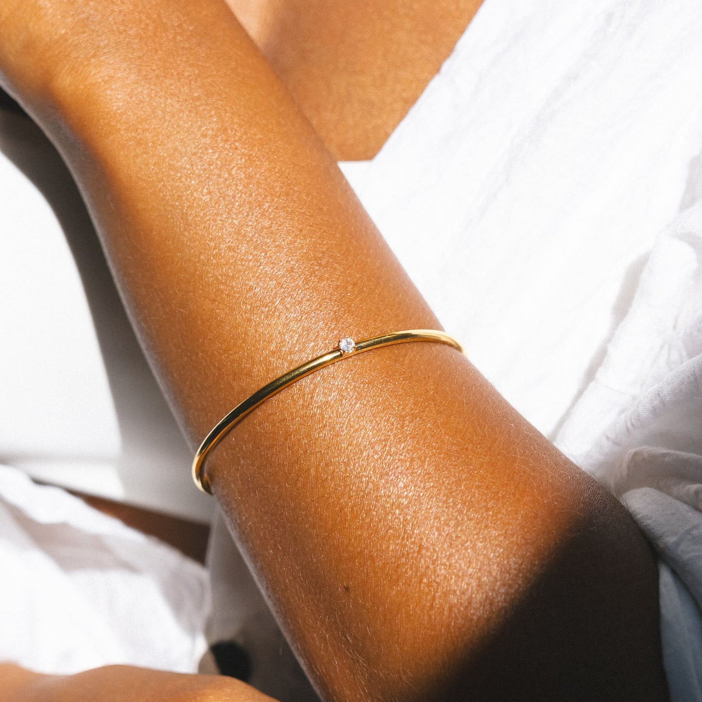 Brazalete solar delgado
