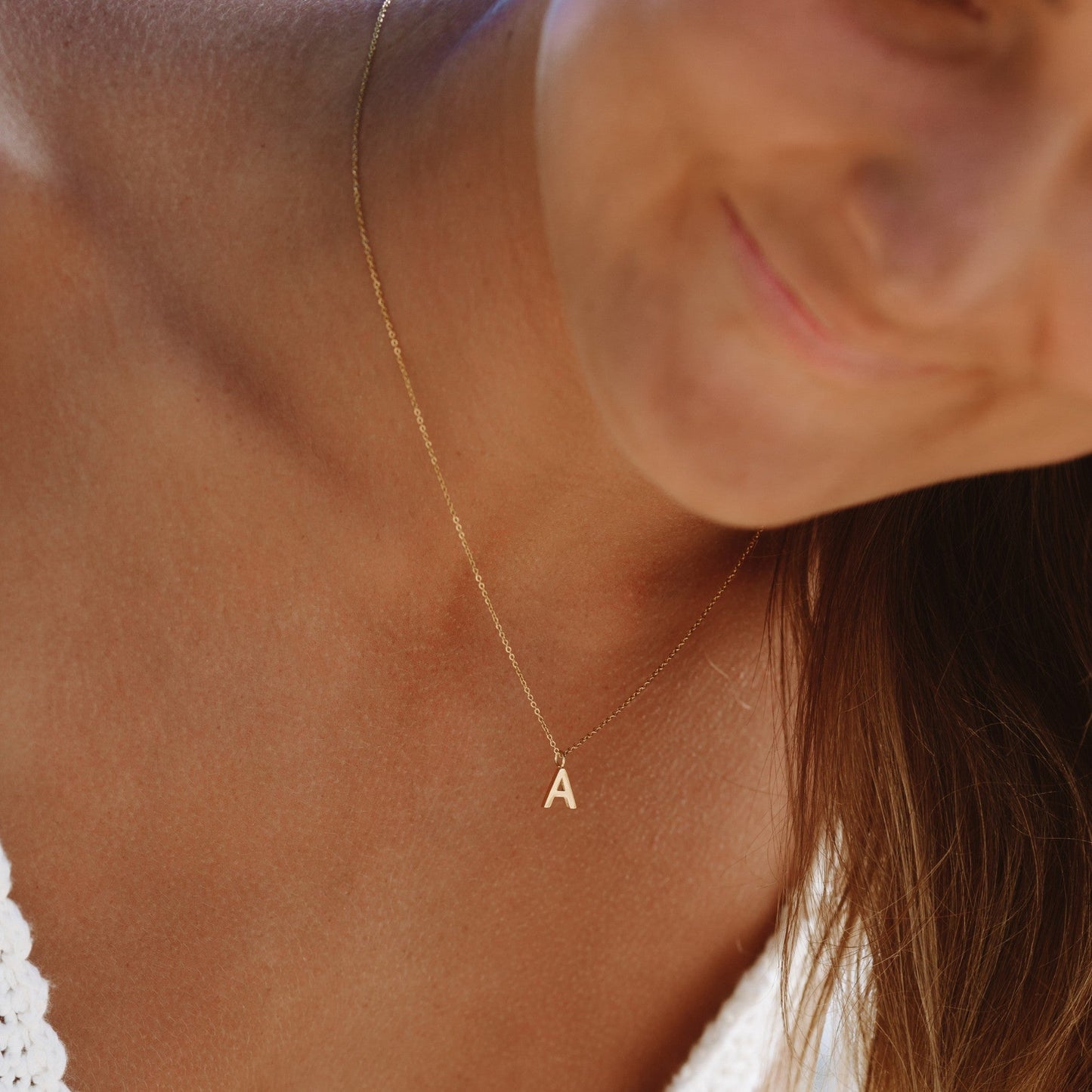 Collar con inicial