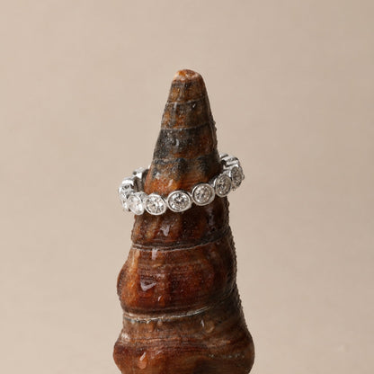 Anillo Brillante de Cuentas