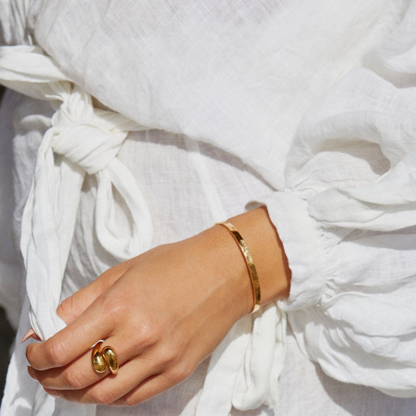 Brazalete martillado