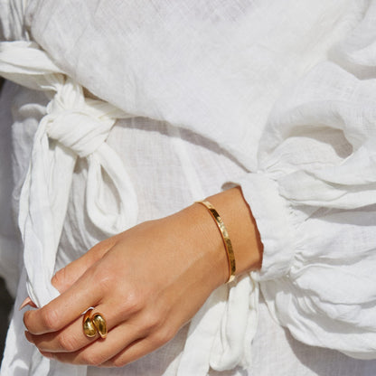 Brazalete martillado